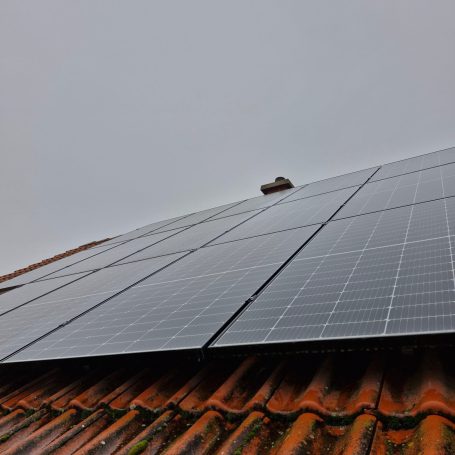 Professionelle Reinigung für Solarmodule