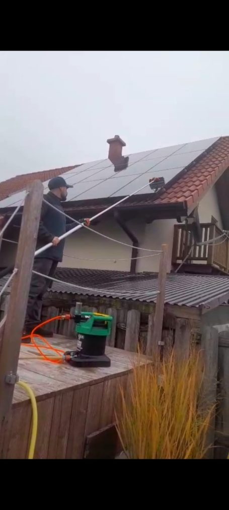Professionelle Reinigung für Solar 